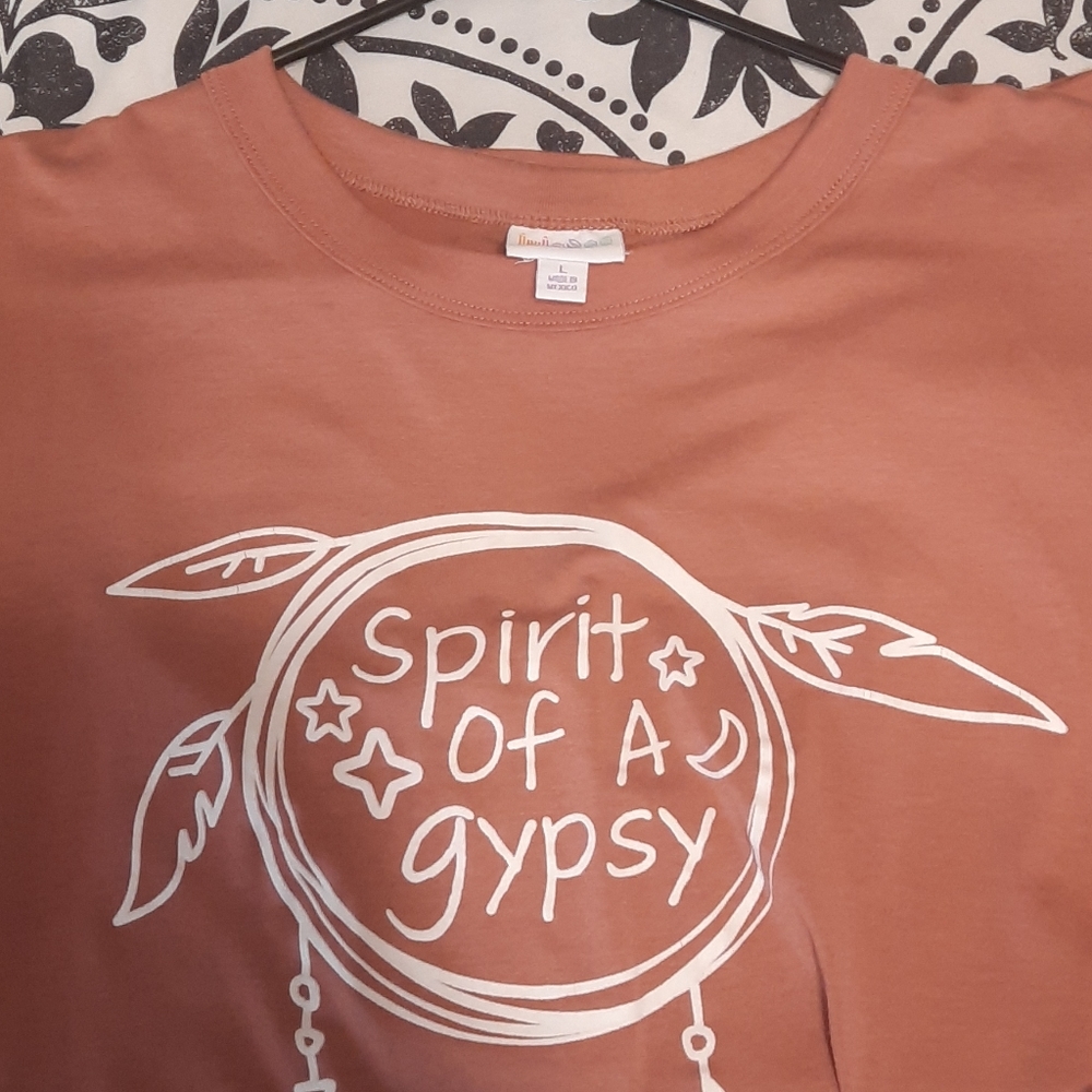 Liv t shirt
